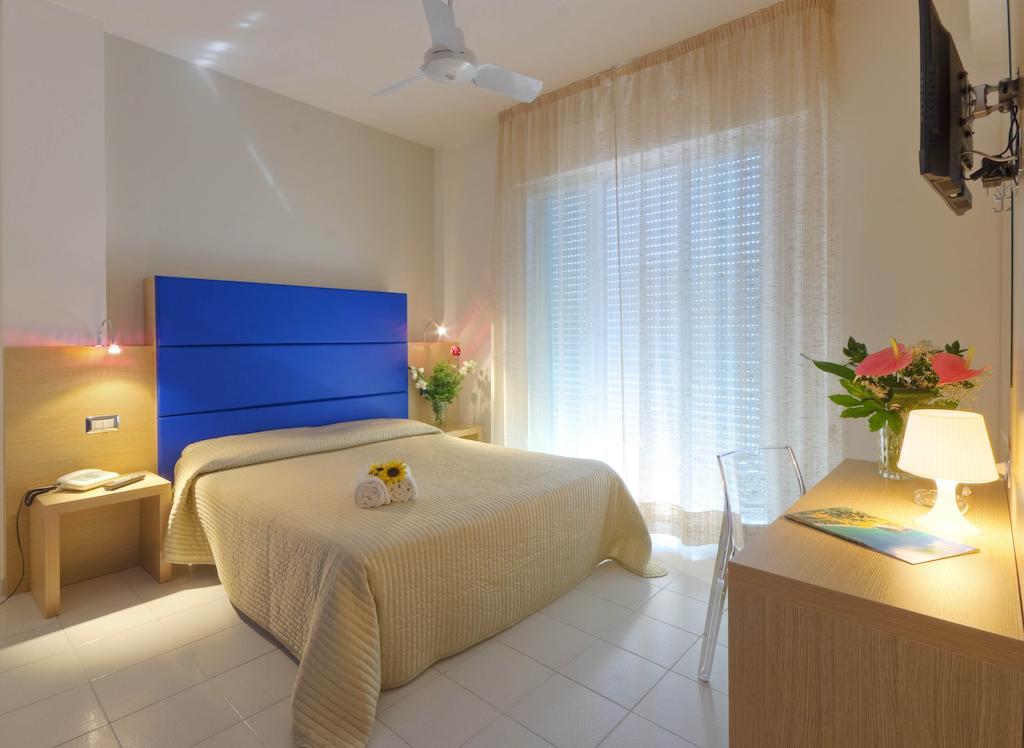 Hotel Kon Tiki Numana Szoba fotó
